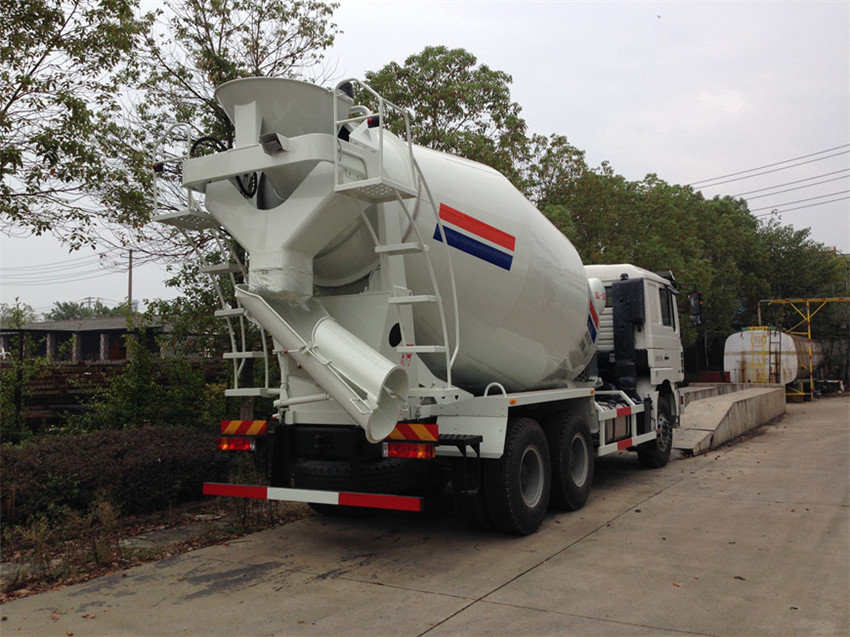 陜汽德龍12立方攪拌車(chē)