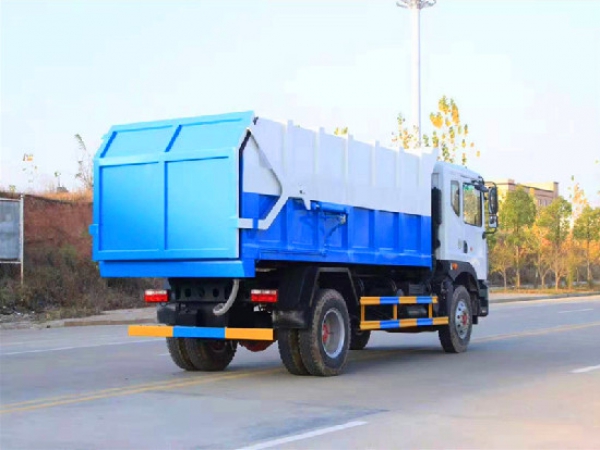 程力威牌CLW5181ZDJ6型壓縮式對(duì)接垃圾車(chē)