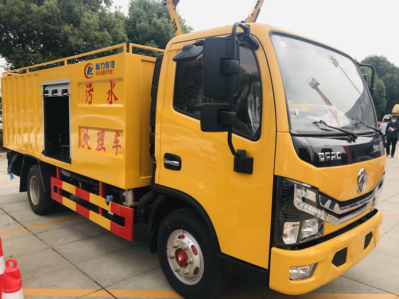 東風小多利卡6方污水處理車，凈化車